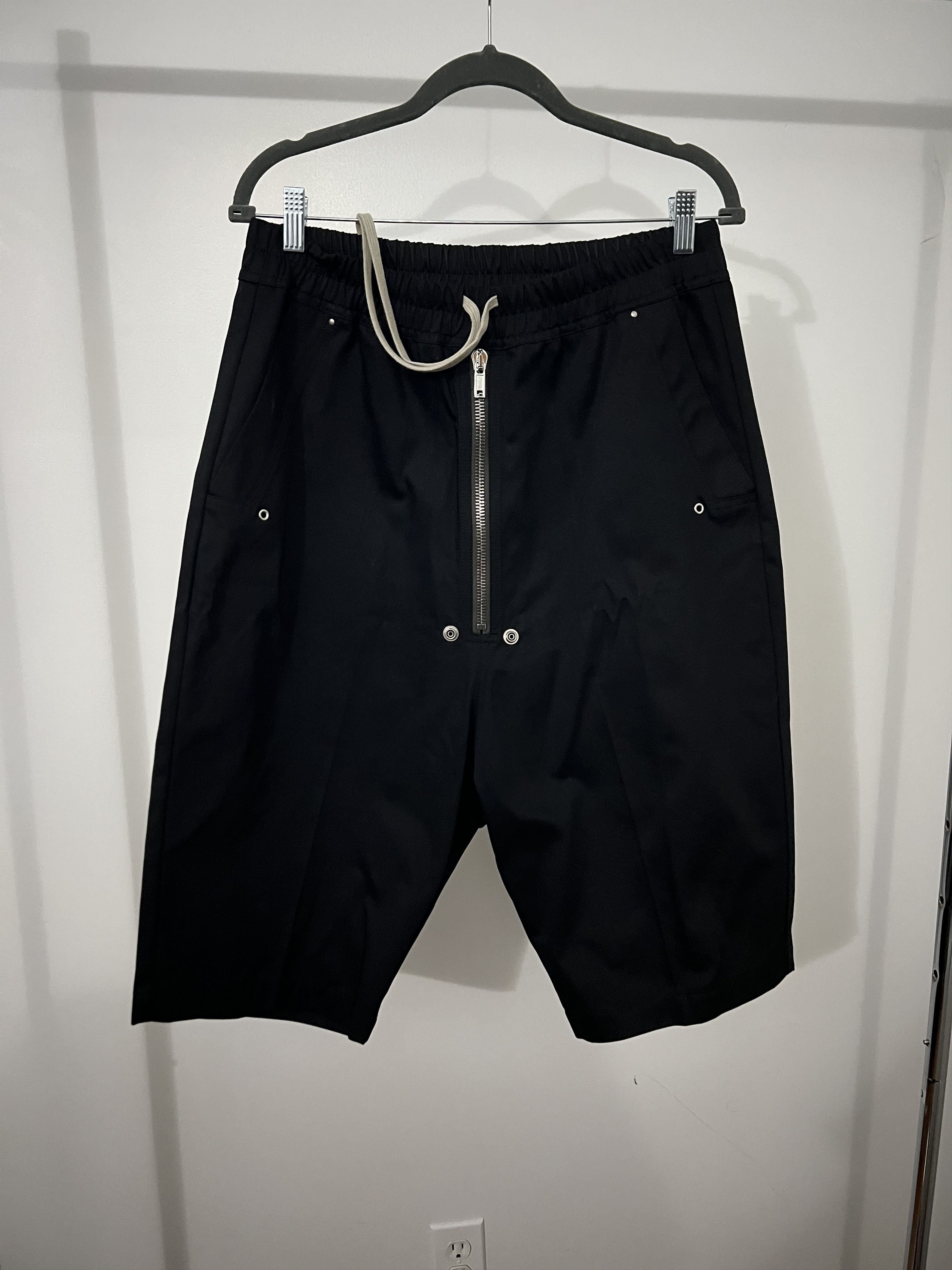 Rick Owens Rick Owens New cargo bela zipper shorts | Grailed
