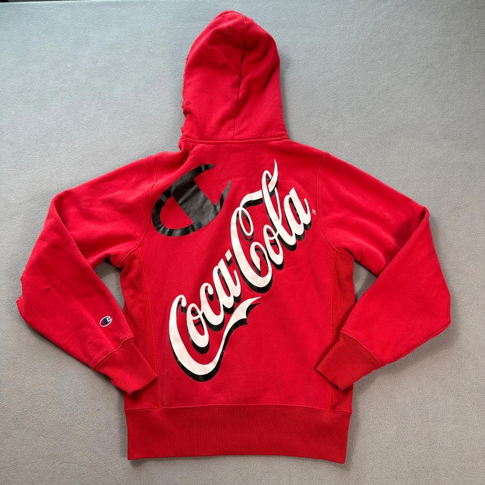Champion Champion Coca Cola Distressed Hoodie Sweatshirt S Red Size US S / EU 44-46 / 1 - 1 Thumbnail