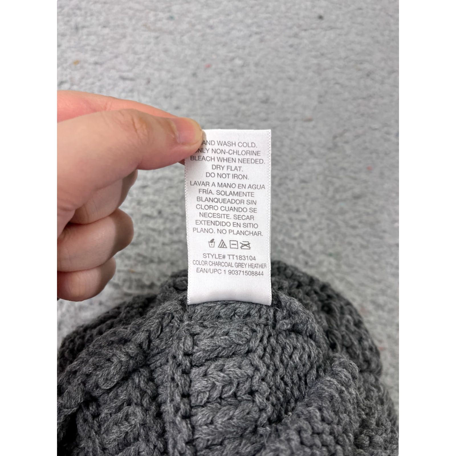 Vintage Time And Tru Beanie Hat Womens One Size Gray Knit Polyester Faux Fur Pom Size ONE SIZE - 8 Thumbnail