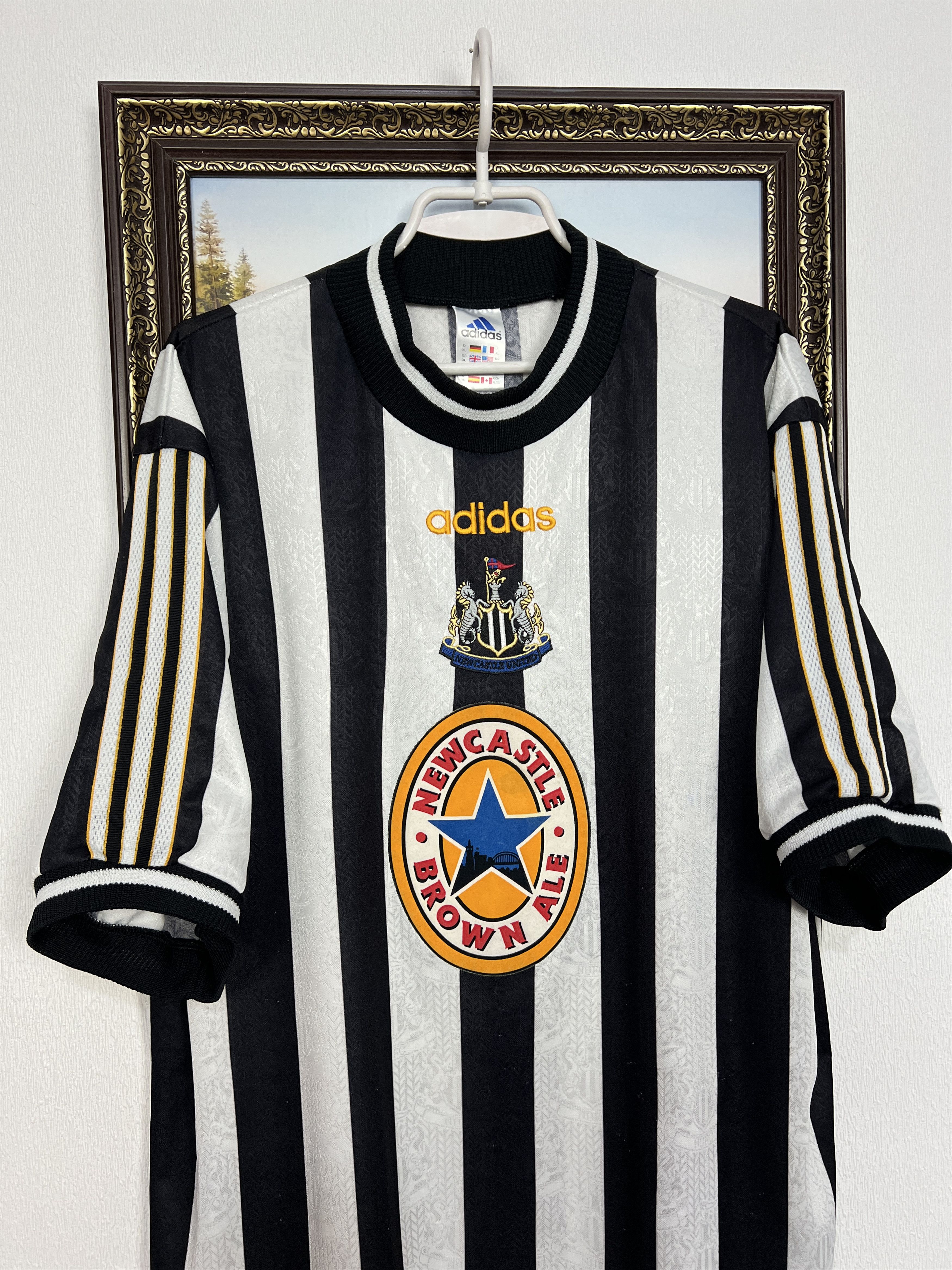 Adidas Newcastle Home football shirt 1997 Soccer Jersey Trikot Rare Size US XL / EU 56 / 4 - 2 Thumbnail