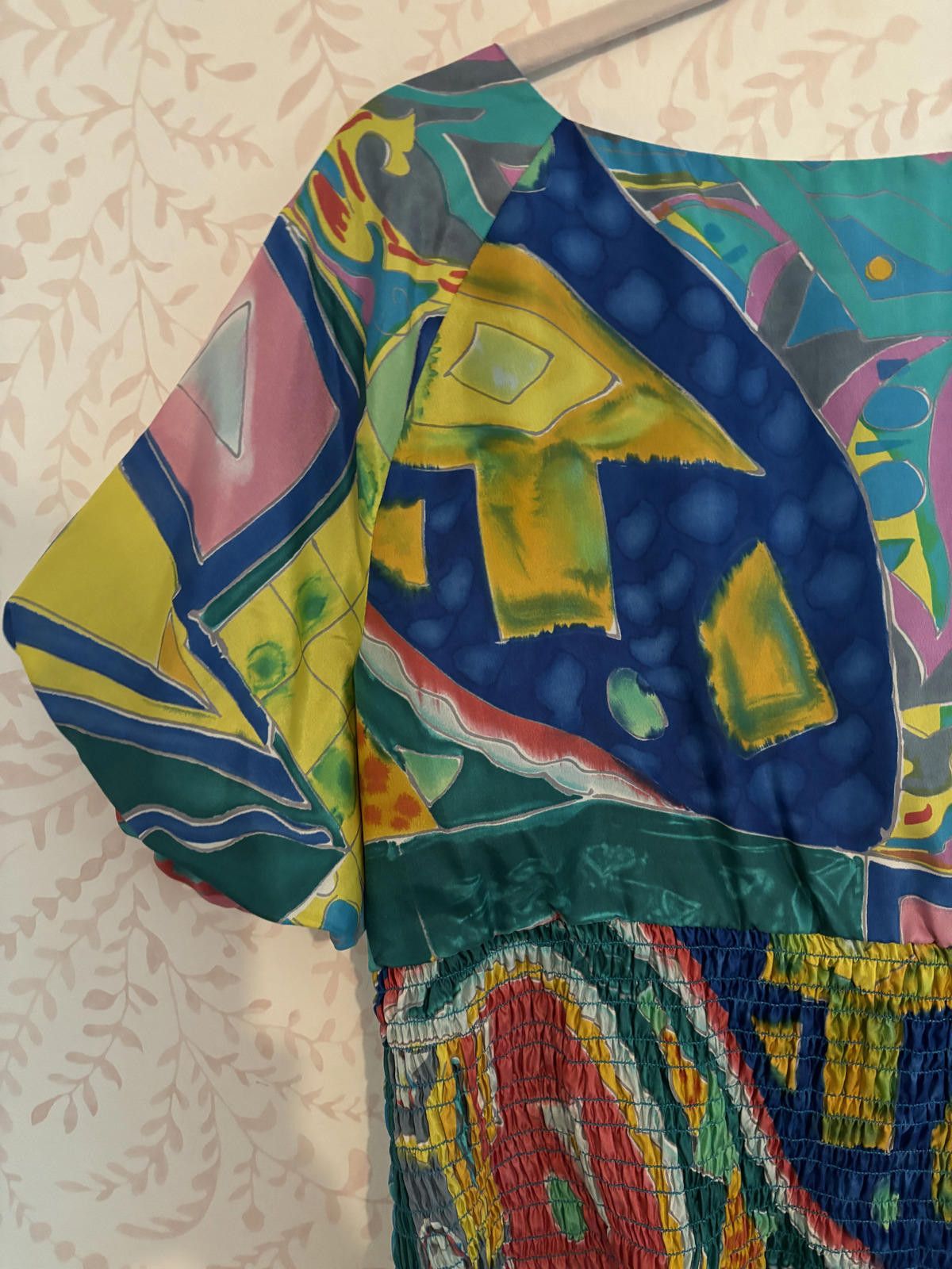 Lauren Ralph Lauren 100% Silk Vibrant Ralph Lauren Smocked Blouse - Size L Size L / US 10 / IT 46 - 5 Thumbnail