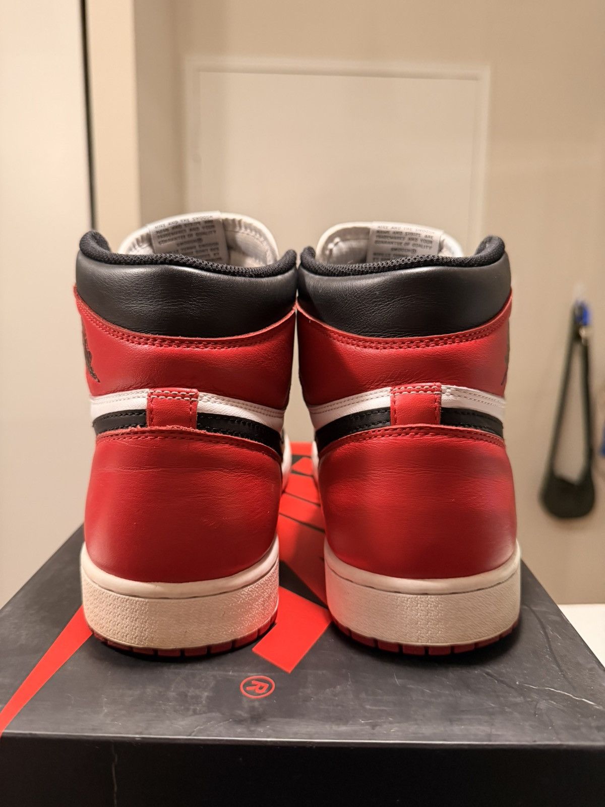 Jordan Brand Jordan 1 Black Toe 2016 Size US 10 / EU 43 - 3 Thumbnail