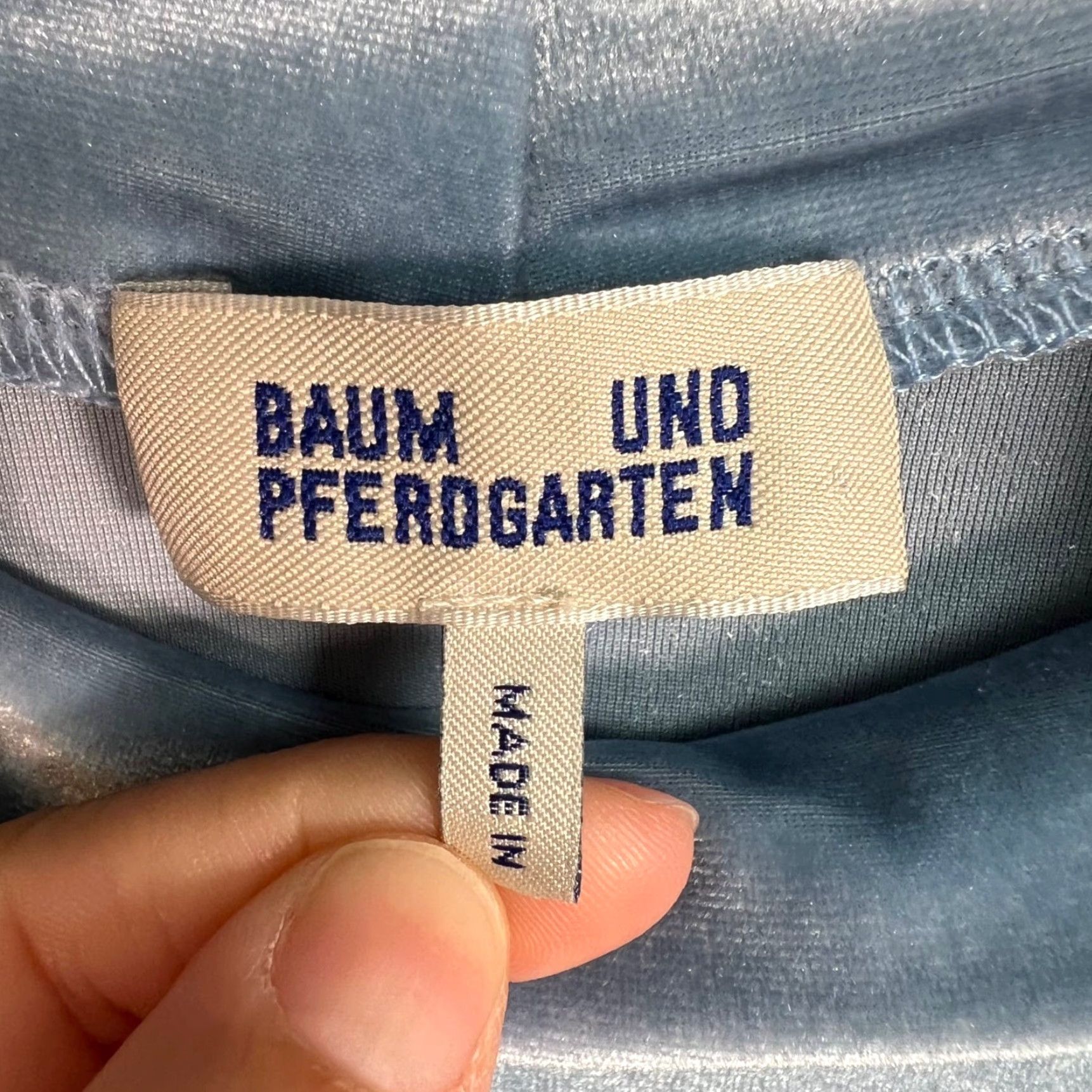 Baum und Pferdgarten VINTAGE Baum Und Pferdgarten Blue Velvet Long Sleeve Top Womens Size XS Size XS / US 0-2 / IT 36-38 - 3 Thumbnail