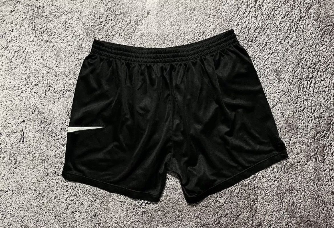 Nike × Vintage Nike Nike Shorts Shortpant Big Logo Size XL Size US 37 - 2 Thumbnail