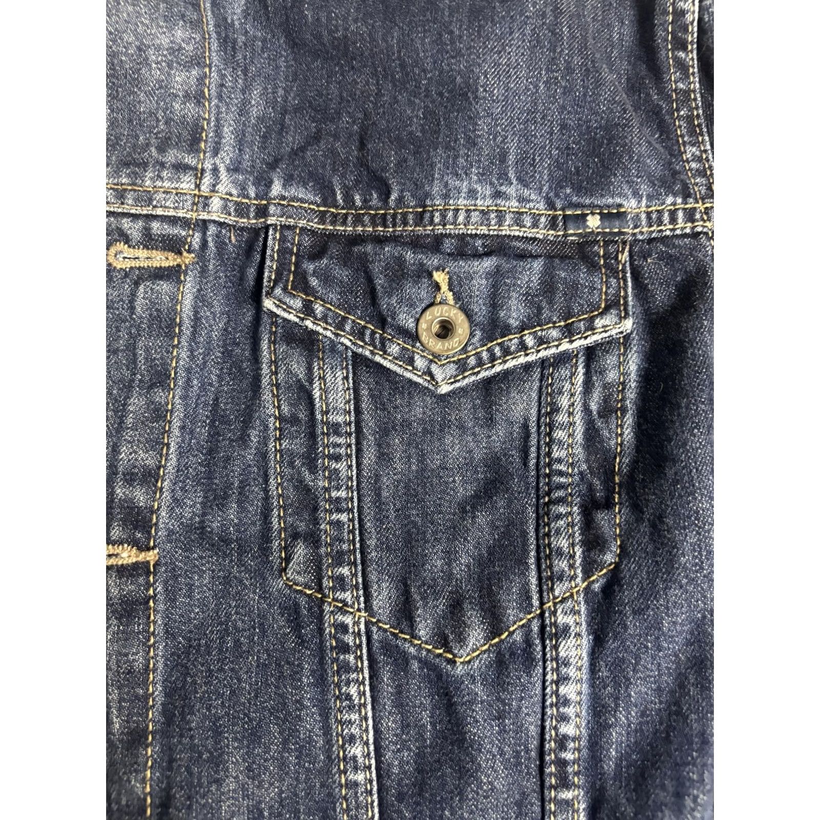 Lucky Brand Lucky Brand Denim Jacket Womens XL Blue Button Front Trucker Casual Unlined Size XL / US 12-14 / IT 48-50 - 2 Thumbnail