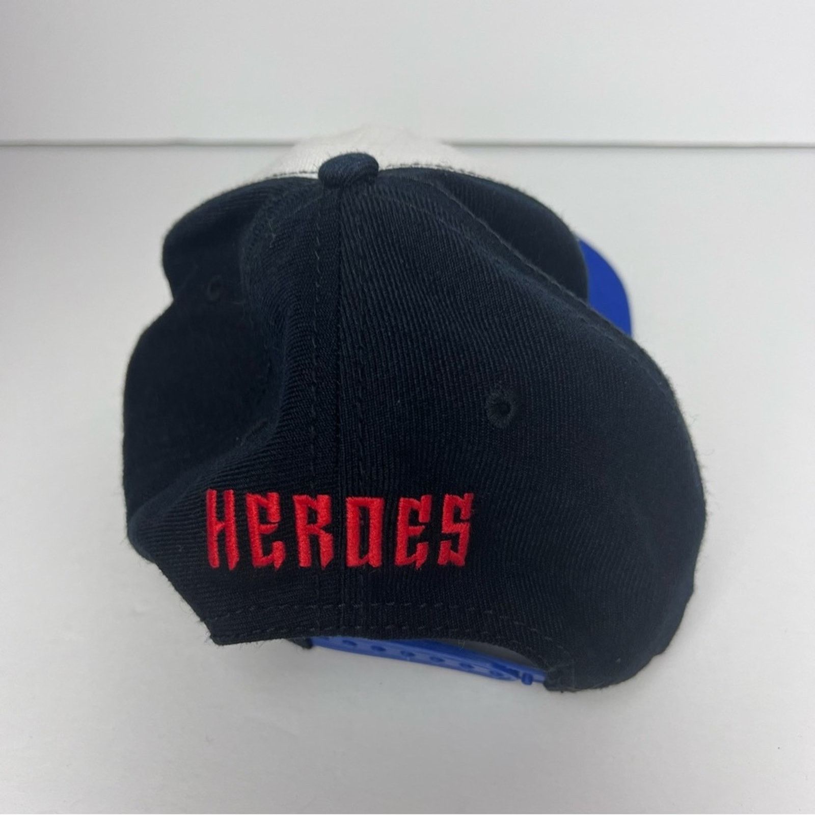 Marvel Comics Marvel Avengers Embroidered Snap Back Trucker Cap Unisex OS Size ONE SIZE - 10 Thumbnail