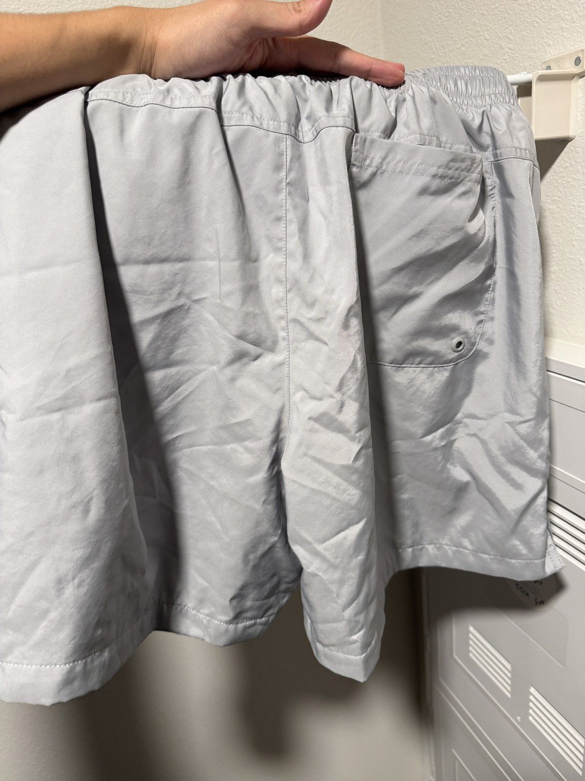 Nike Nike shorts size Medium essentials woven lined flow Size US 33 - 4 Thumbnail