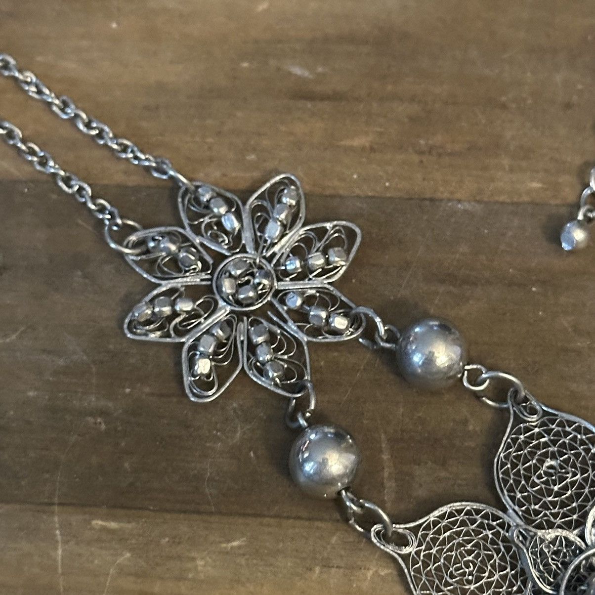 Other Intricate hand crafted sculptured flower statement necklace Size ONE SIZE - 7 Thumbnail