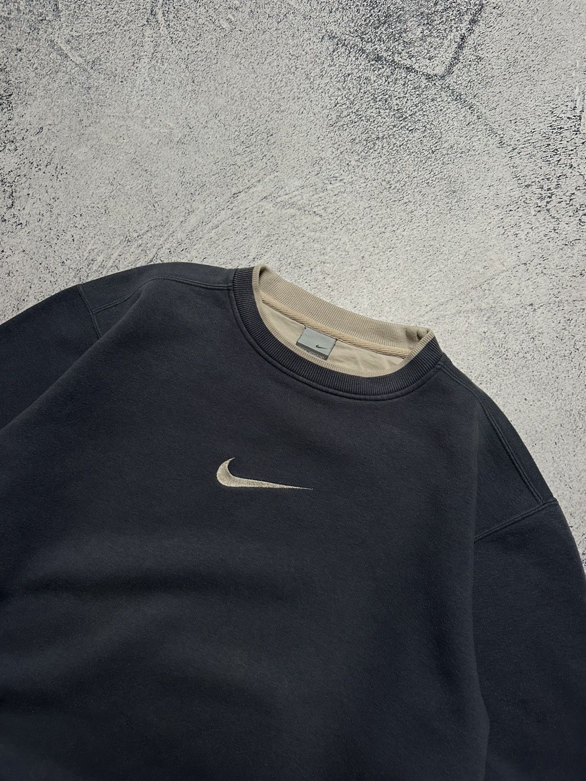 Nike Vintage Nike Big Logo Sweatshirt Mens Size M Gray Size US M / EU 48-50 / 2 - 5 Thumbnail