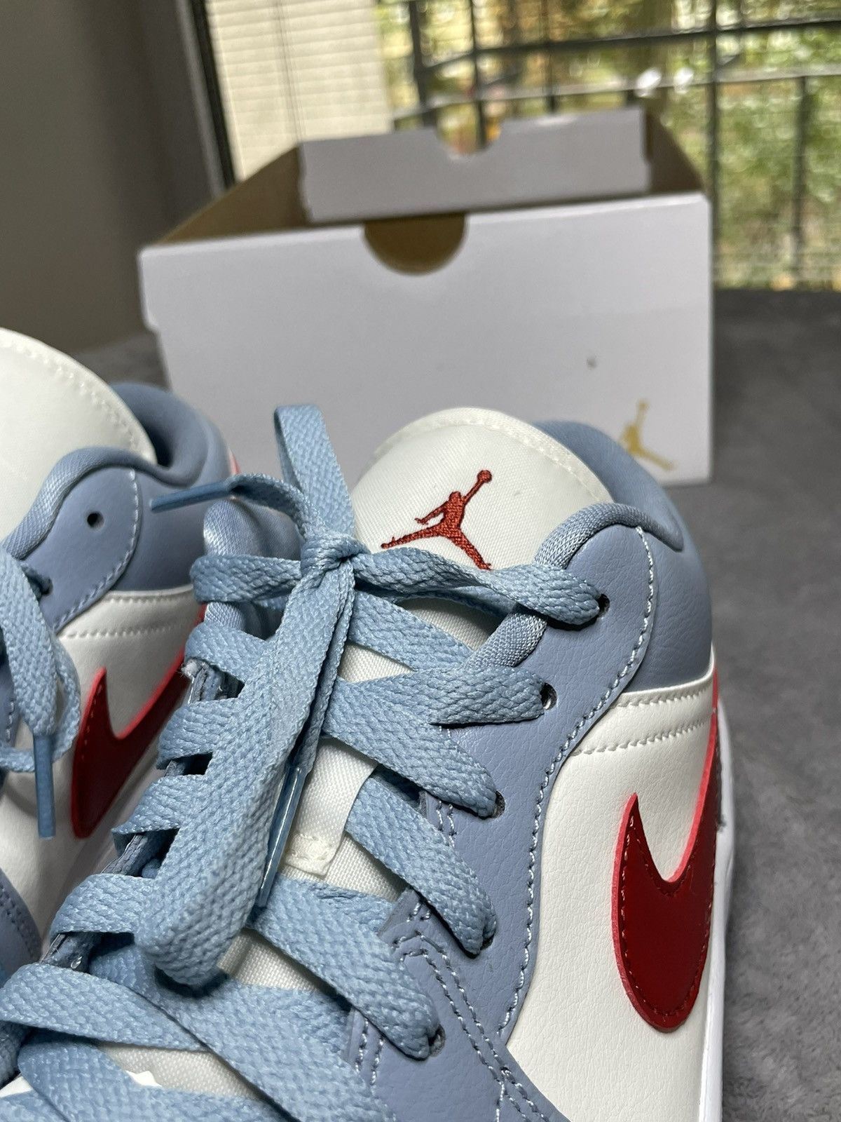 Nike Air Jordan 1 low Size US 10 / EU 43 - 5 Thumbnail