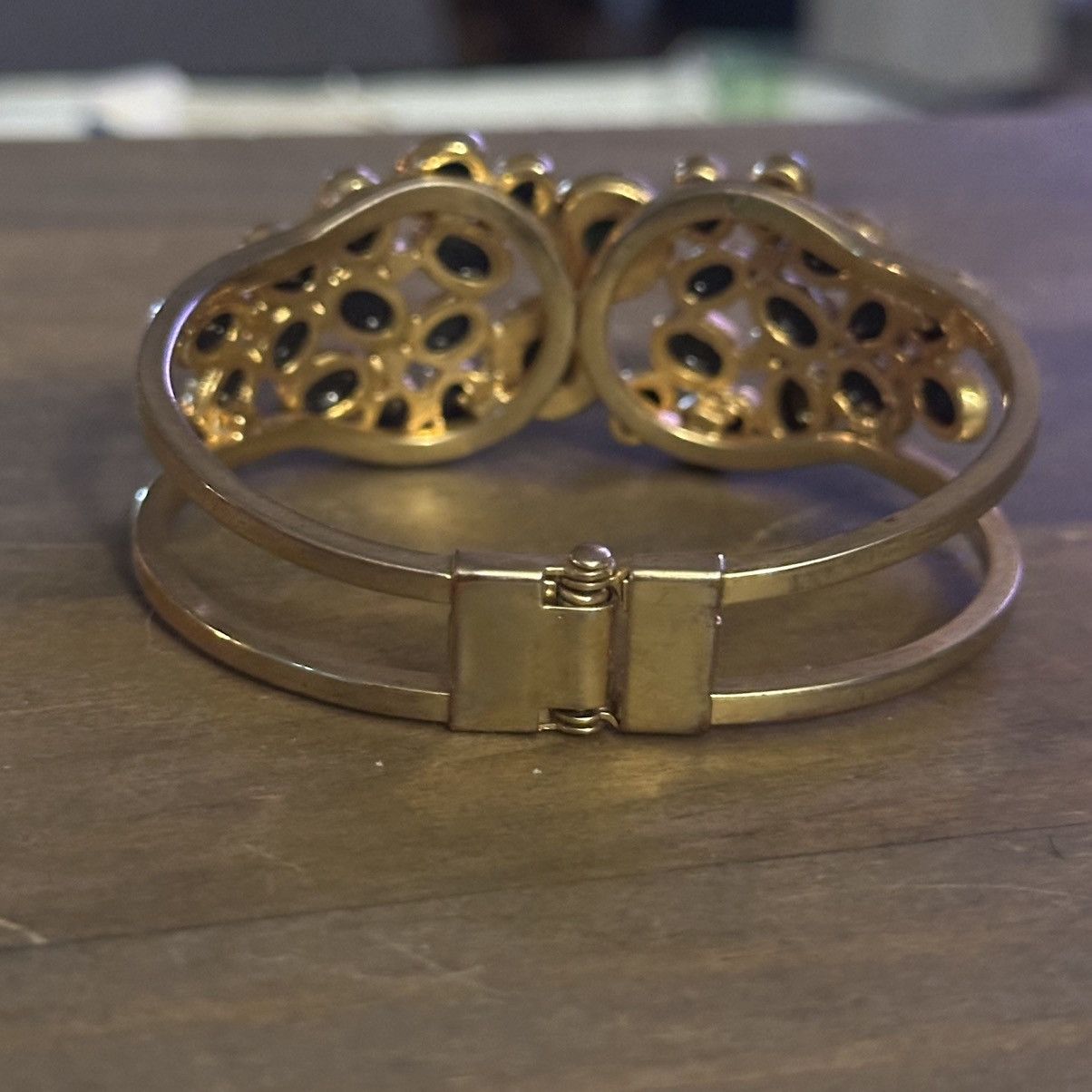 Other Cabochon stones gold tone hinged bangle bracelet Size ONE SIZE - 7 Thumbnail