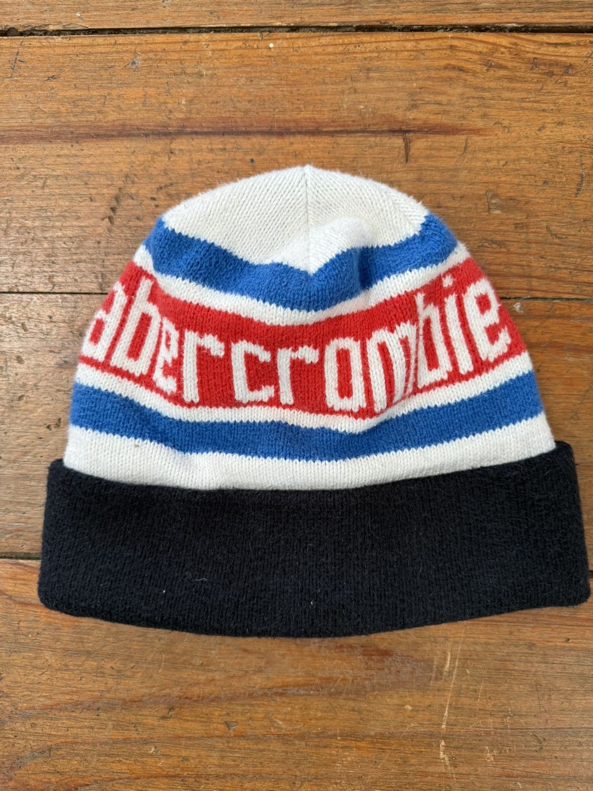 VINTAGE ABERCROMBIE FITCH BEANIE HAT