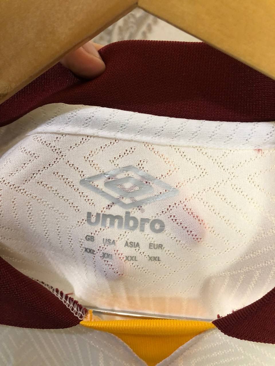 Umbro VINTAGE UMBRO FC WEST HAM UNITED ENGLAND SOCCER JERSEY RETRO Size US XXL / EU 58 / 5 - 6 Thumbnail