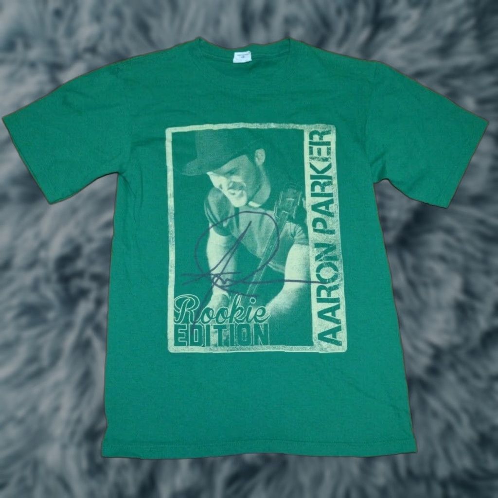 Anvil Aaron Parker Rookie Edition T Shirt Small T-Shirt Men Green Music Concert Tour Graphic Tee 90s Womens? Size US S / EU 44-46 / 1 - 1 Thumbnail