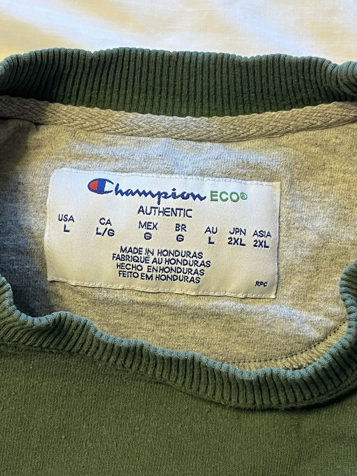 Champion Worn by D1 basketball player 6’8” 210 Size US L / EU 52-54 / 3 - 3 Thumbnail