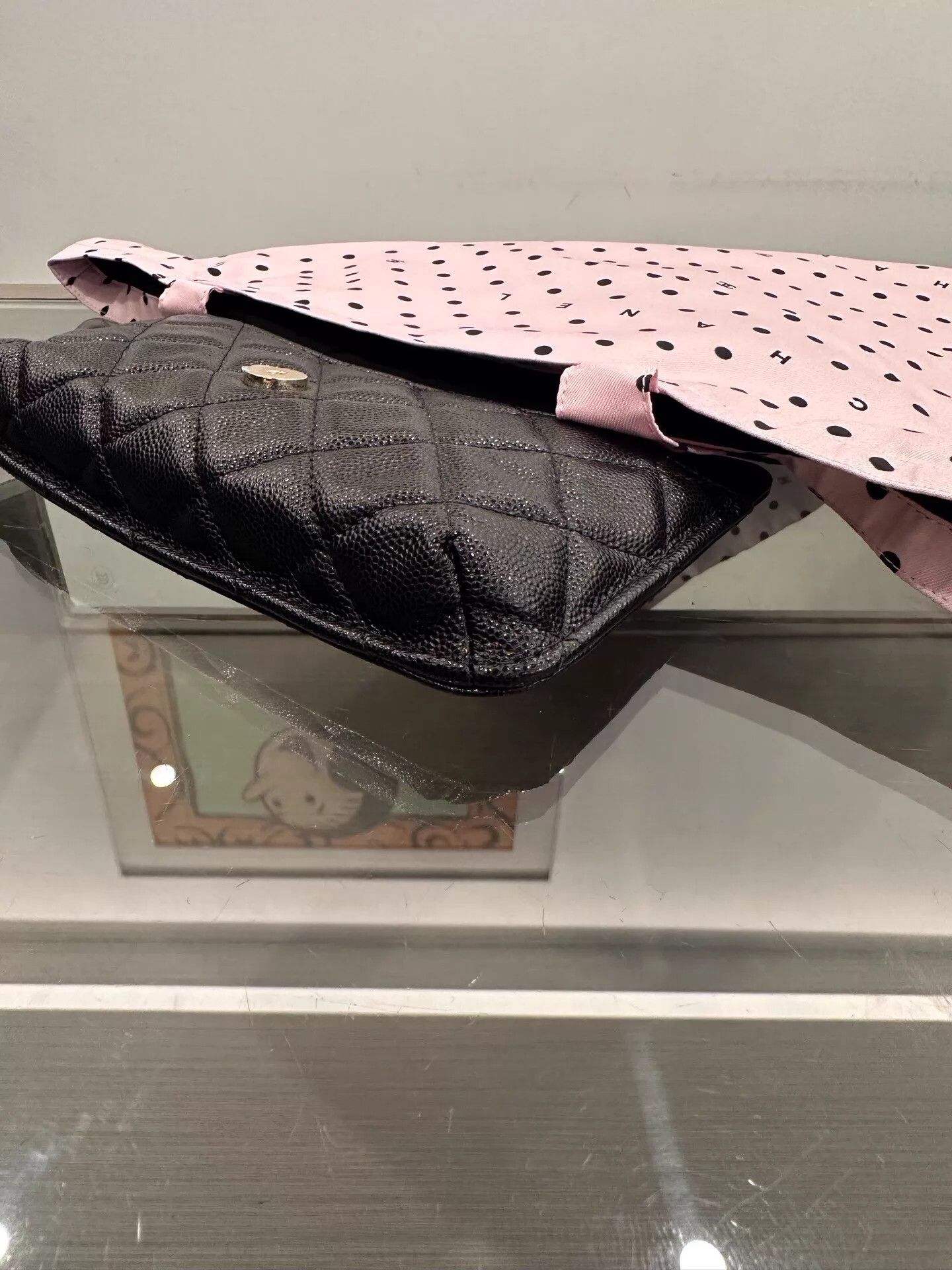 Chanel Chanel Pink Canvas Polka Dot Logo 2-in-1 Tote New Chip Size ONE SIZE - 8 Thumbnail