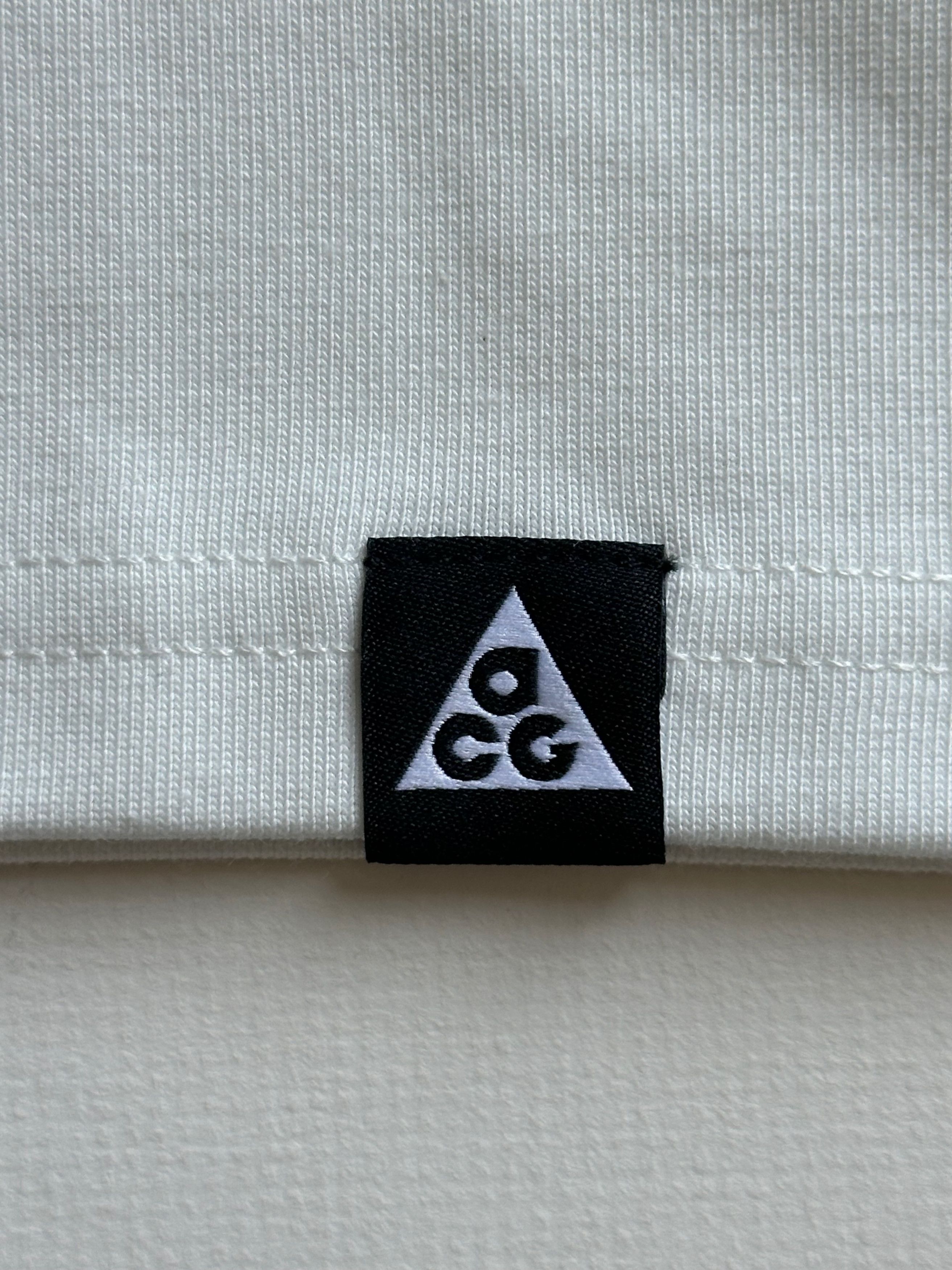 Nike ACG Nike ACG Logo Loose-fit T-Shirt - White - XL (NWT) Size US XL / EU 56 / 4 - 4 Thumbnail