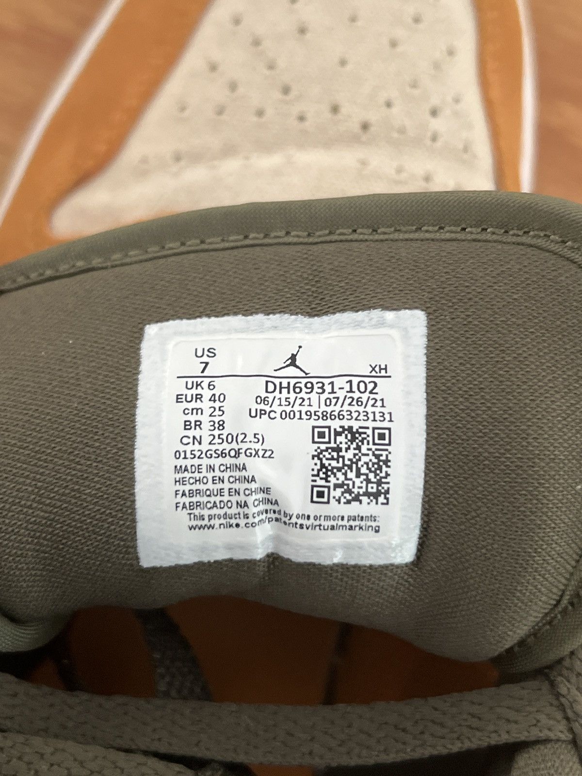 Jordan Brand × Vintage Jordan 1 Low ‘Light Curry’ Size US 7 / EU 40 - 6 Thumbnail