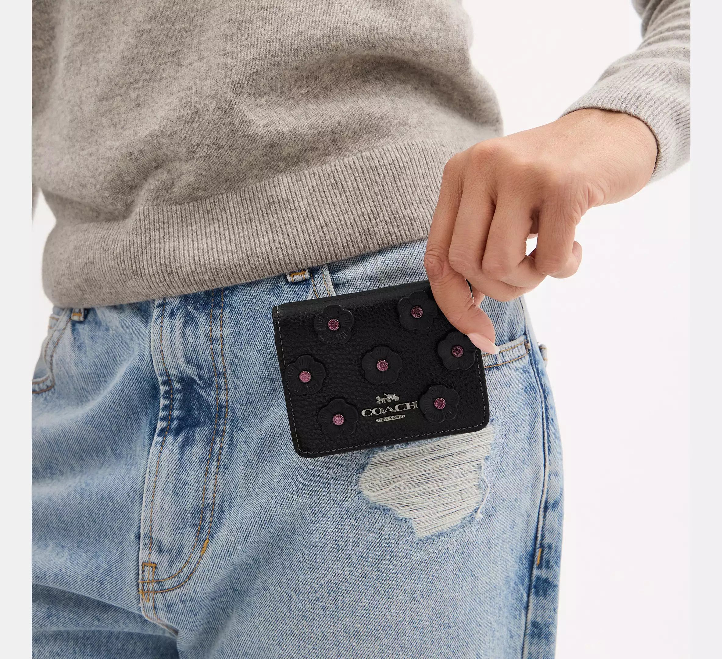 Coach Mini Wallet On A Chain With Floral Applique CAL71 Size ONE SIZE - 6 Thumbnail