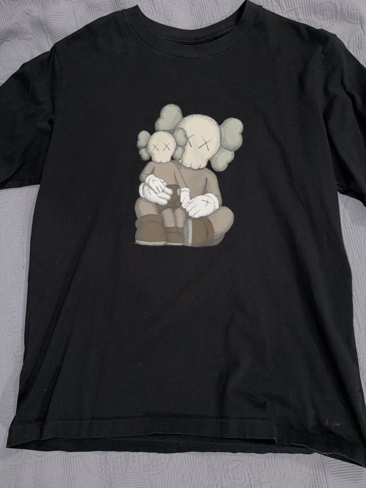 Kaws × Uniqlo Kaws X Uniqlo Size US L / EU 52-54 / 3 - 1 Thumbnail