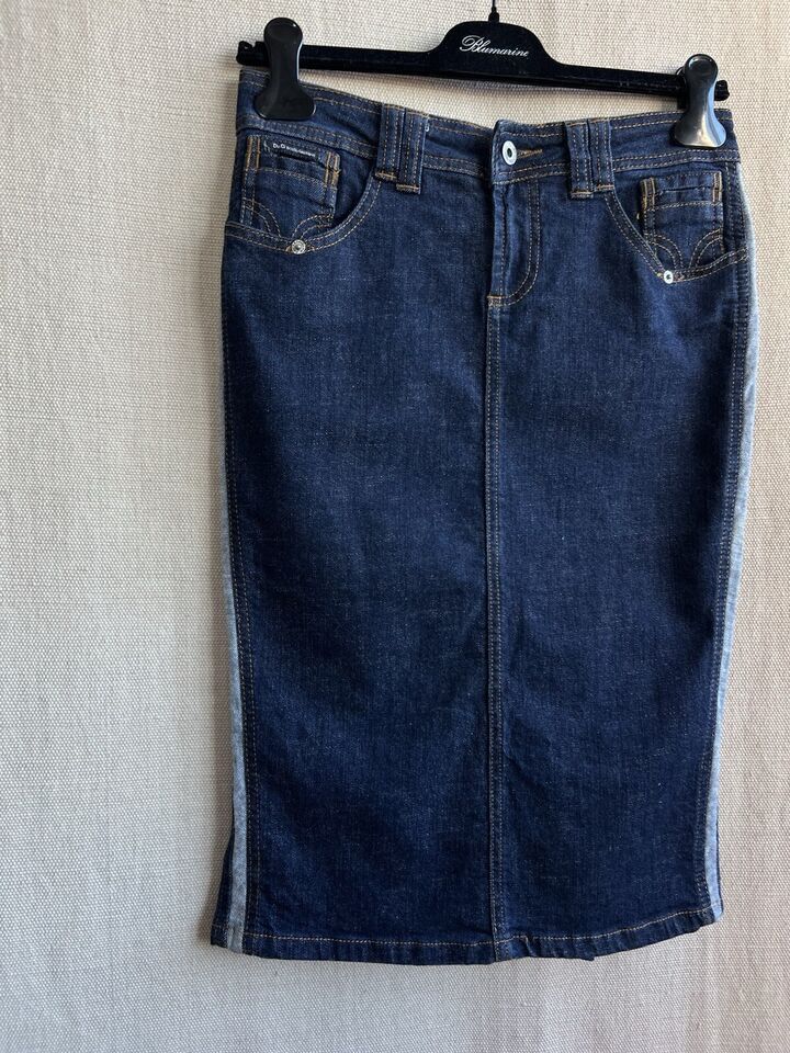 Dolce & Gabbana Dolce & Gabbana Knee Length Denim Skirt Blue Size S Size 28" / US 6 / IT 42 - 2 Thumbnail