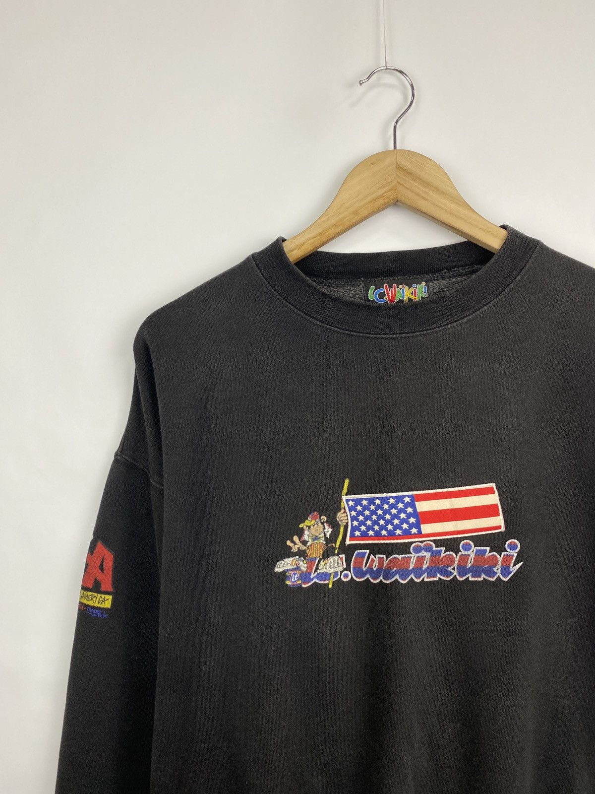 Vintage 🇺🇸 Vintage 80s Lc Waikiki USA Bronx Sweatshirt Rare Retro Size US M / EU 48-50 / 2 - 3 Thumbnail