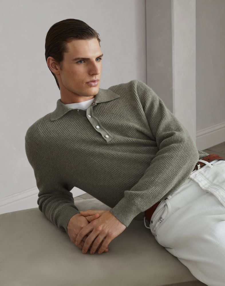 Brunello Cucinelli o1w1db10825 Knitted Polo Shirt in Green Size US S / EU 44-46 / 1 - 4 Thumbnail