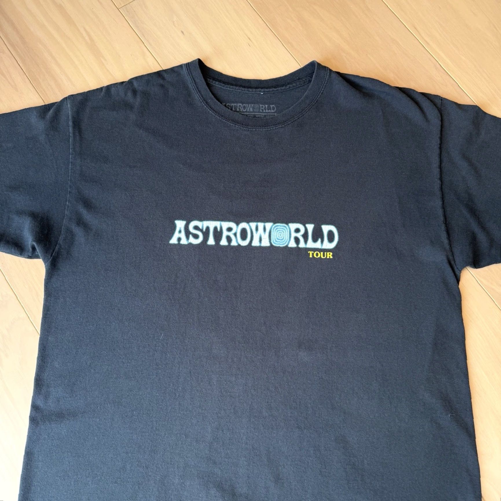 Travis Scott Travis Scott Astroworld Shirt Large Black Houston Streetwear Hip Hop Tour Merch Shirt Mens Short Sleeve Crew Neck Knit Cotton Logo Print Vintage: No Size US L / EU 52-54 / 3 - 4 Thumbnail