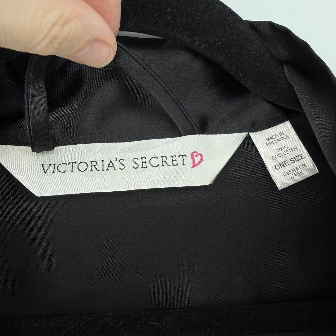 Victoria's Secret Victoria's Secret satin belted robe black one size short Size ONE SIZE - 2 Thumbnail
