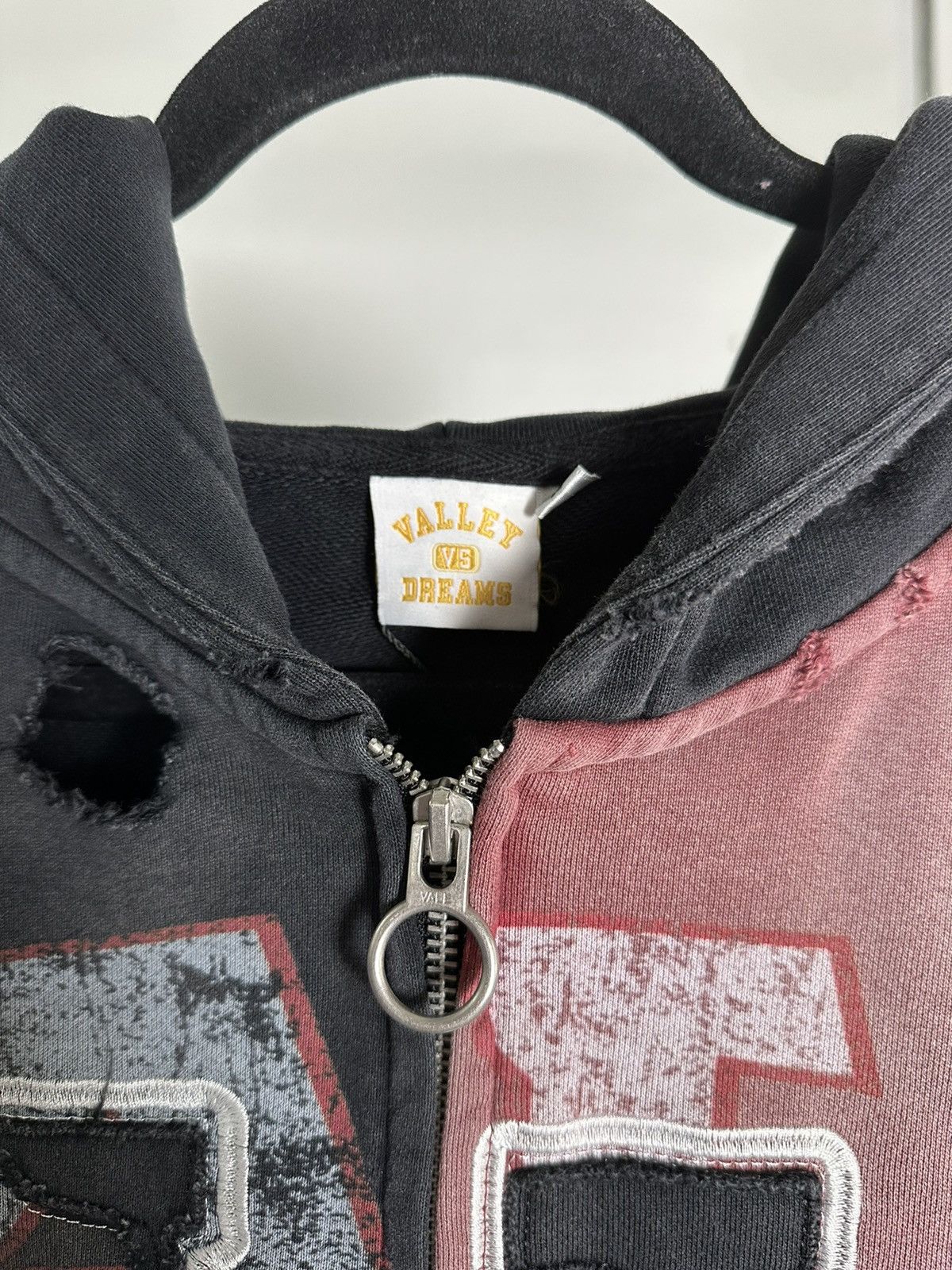 Vale Vale Forever Two Face Zip Up Hoodie 'Black/Red' Size US L / EU 52-54 / 3 - 2 Thumbnail