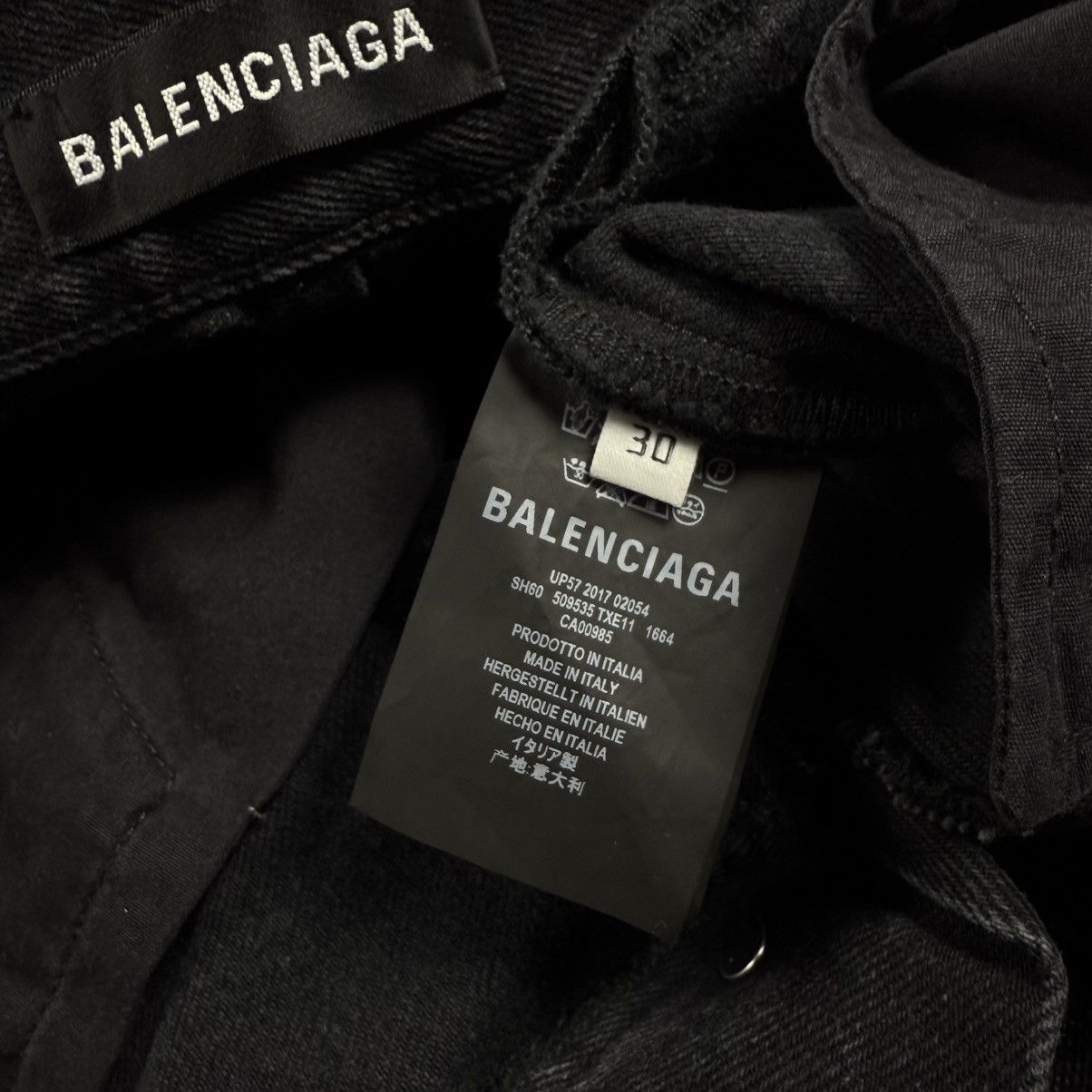 Balenciaga Balenciaga Denim Cut Off Shorts Size US 30 / EU 46 - 7 Thumbnail