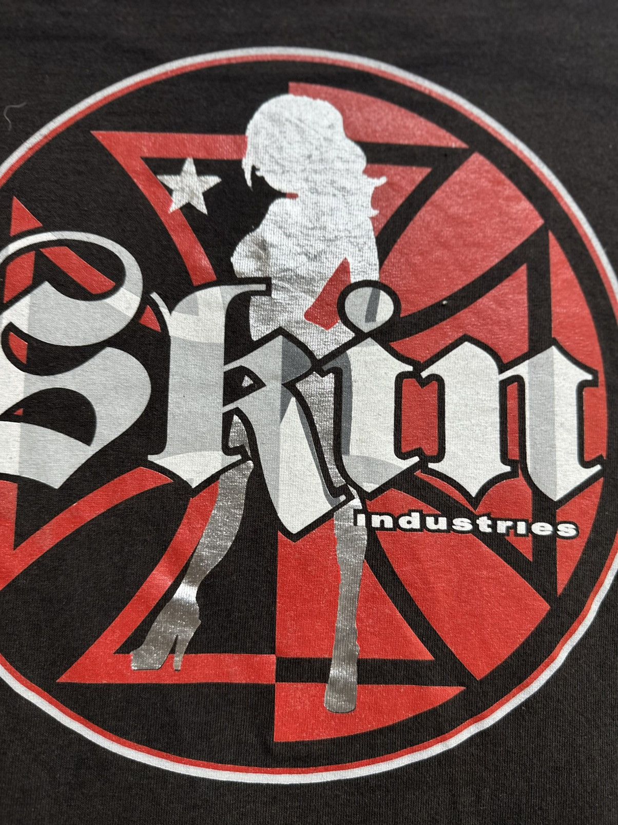 Girl Skateboards Thrashed Vintage Skim Industries Skateboard Sun Faded Tee Size US XL / EU 56 / 4 - 3 Thumbnail