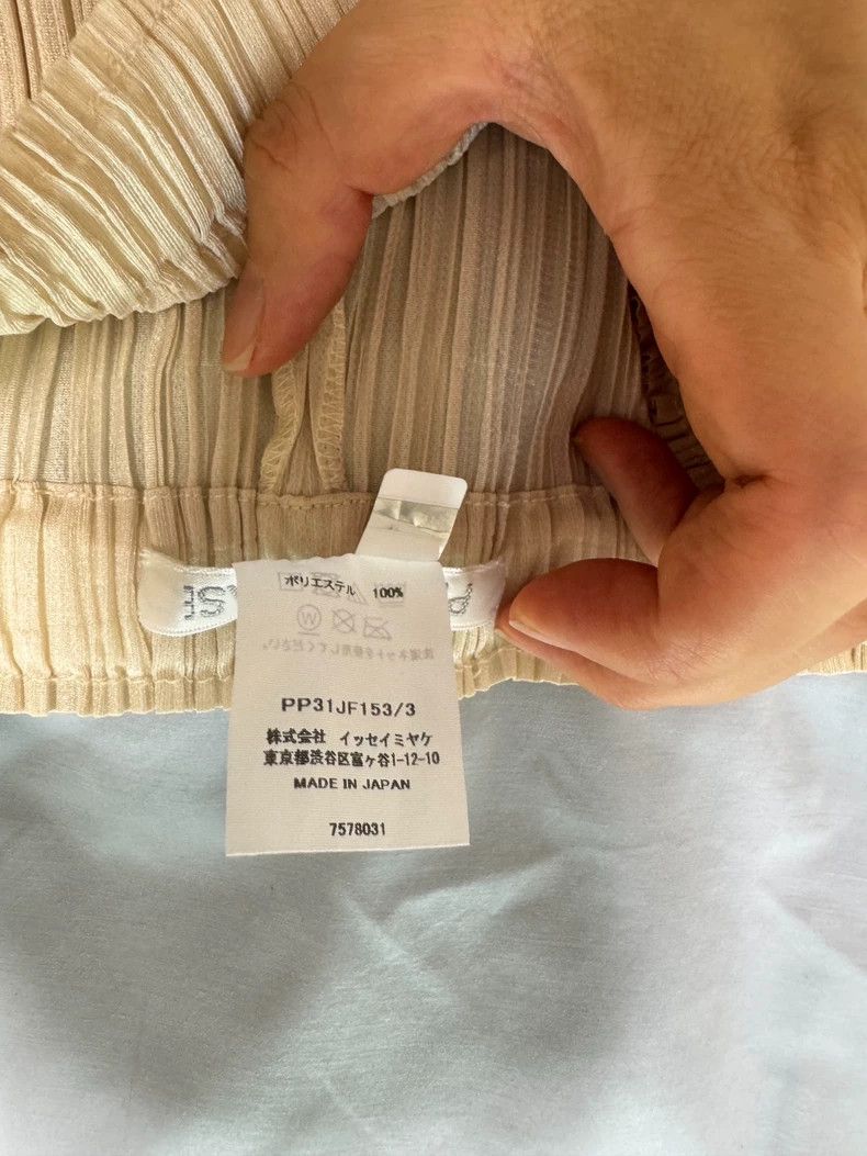 Issey Miyake Issey Miyake size:3 Champagne-colored pleated trousers Size 31" - 3 Thumbnail