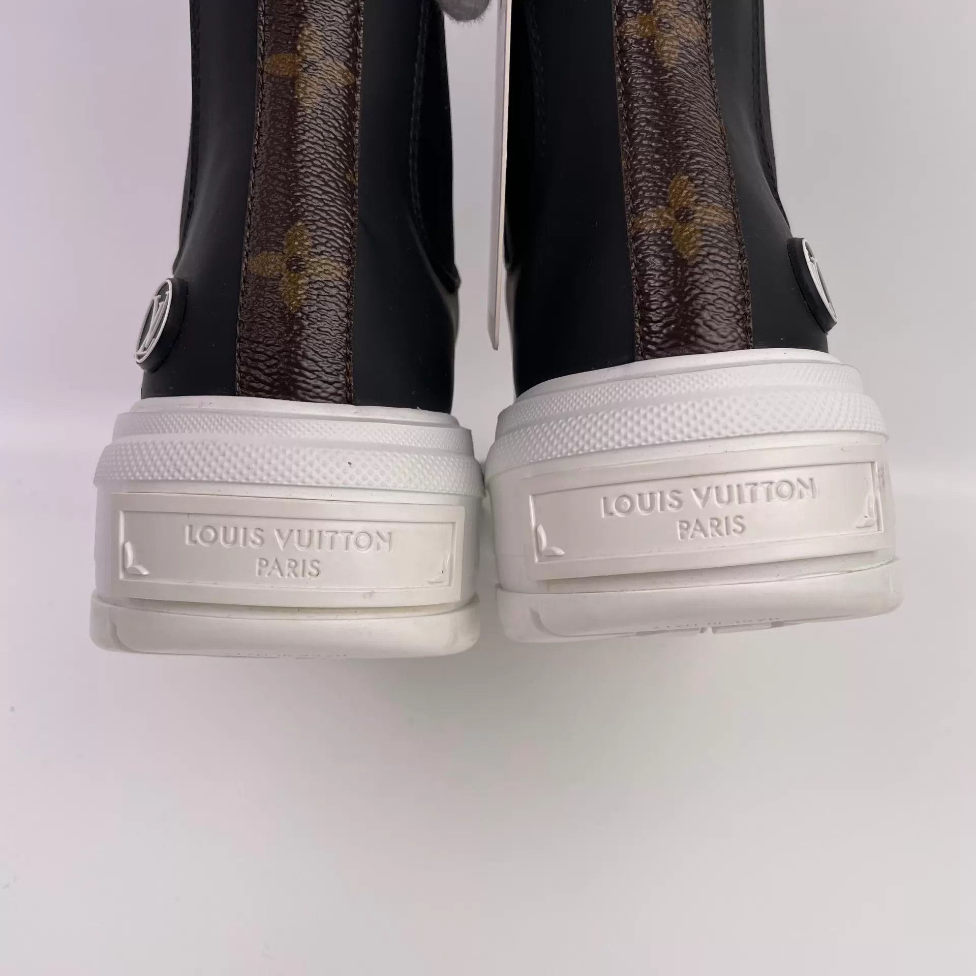 Louis Vuitton LV Leather Platform Shoes Size US 4.5 / IT 34.5 - 4 Thumbnail