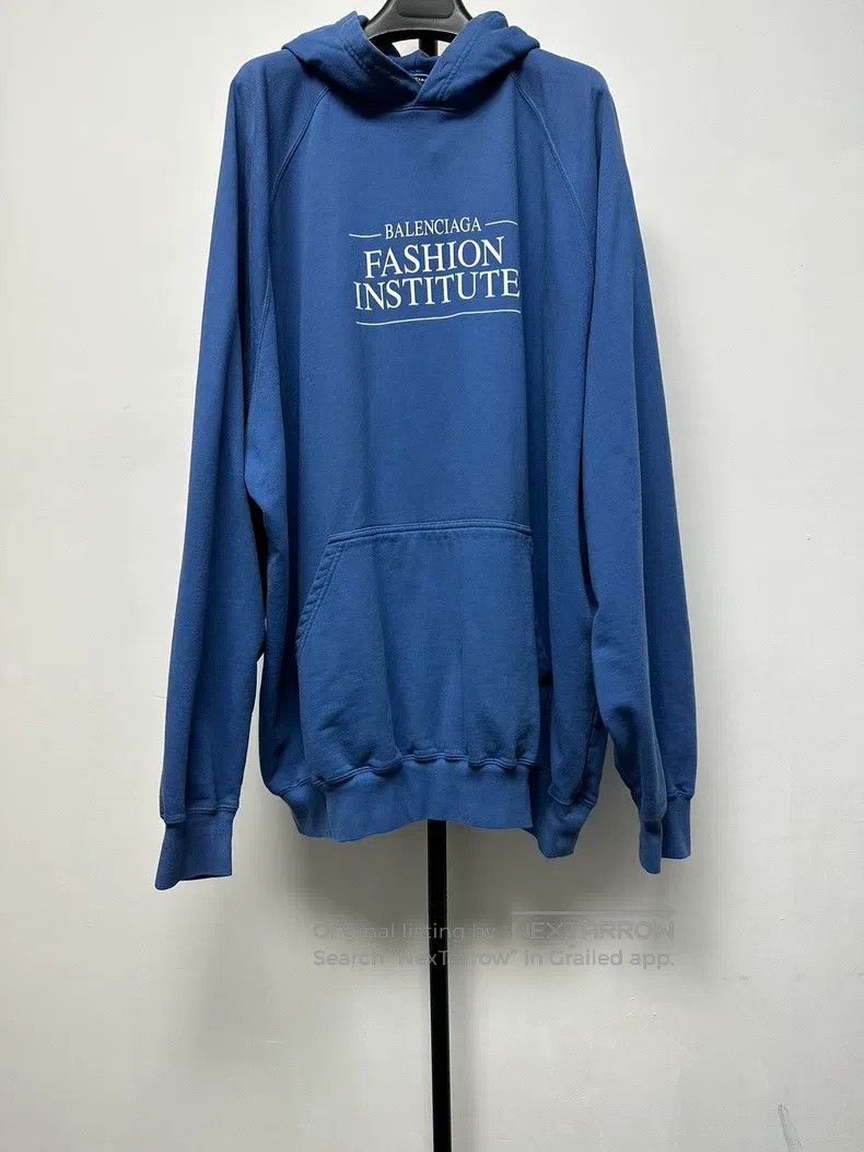 Balenciaga Balenciaga Letter Printed Long Hooded Long Sleeve Sweatshi Size US M / EU 48-50 / 2 - 1 Thumbnail