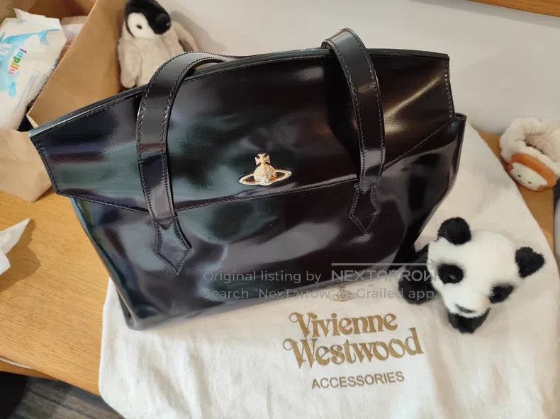 Vivienne Westwood Vivienne Westwood size os Patent leather tote bag Size ONE SIZE - 9 Thumbnail