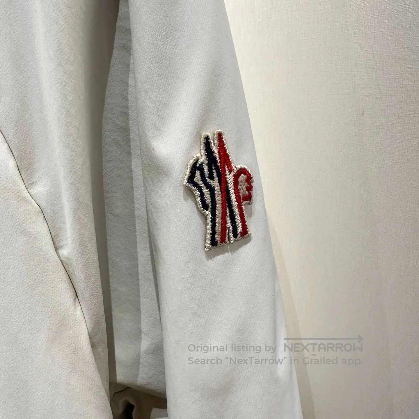 Moncler White Hooded Light Jacket XS. Size US XS / EU 42 / 0 - 6 Thumbnail