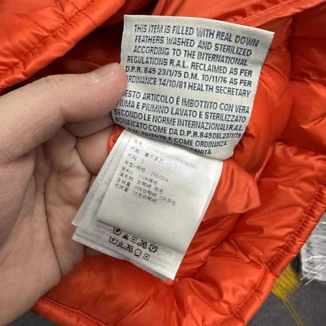 Moncler Moncler 95 New Orange Logo Puffer Jacket Size 0 Size XS / US 0-2 / IT 36-38 - 3 Thumbnail