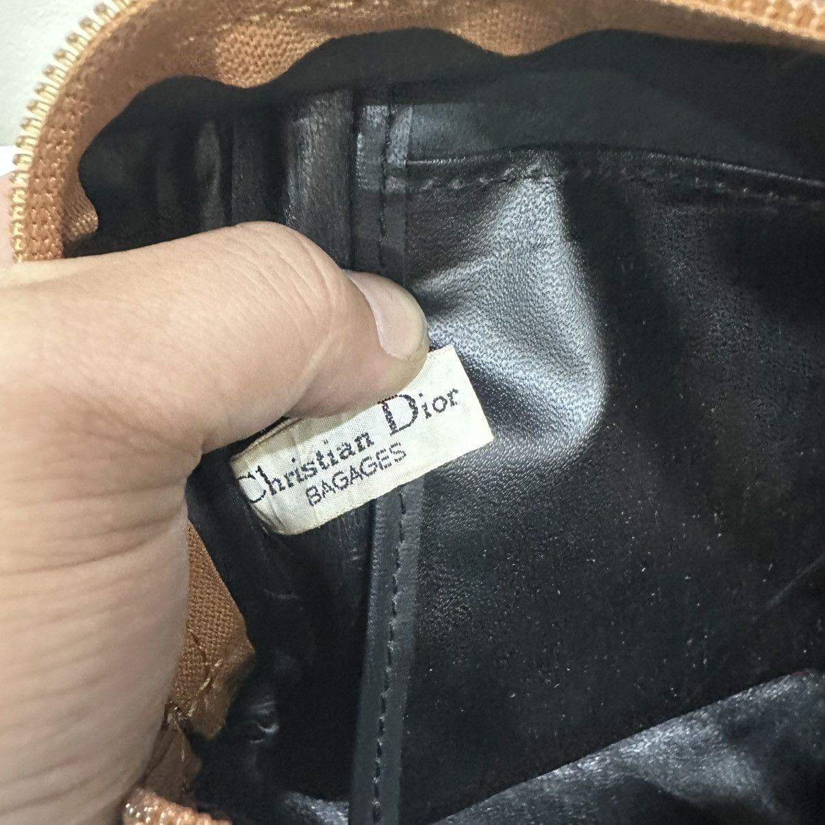 Christian Dior Monsieur ‼️YES‼️ VINTAGE CHRISTIAN DIO BAGAGES POUCH MAKE UP BAG Size ONE SIZE - 9 Thumbnail