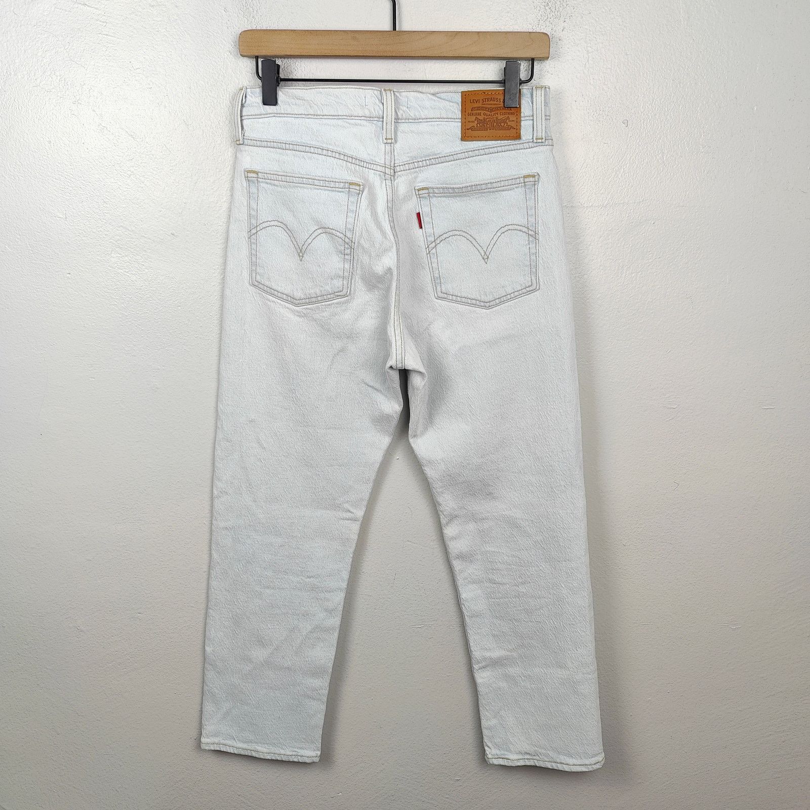 Levi's Levis Wedgie Straight Fit Jeans Womens 27 Light Wash Size 27" / US 4 / IT 40 - 5 Thumbnail