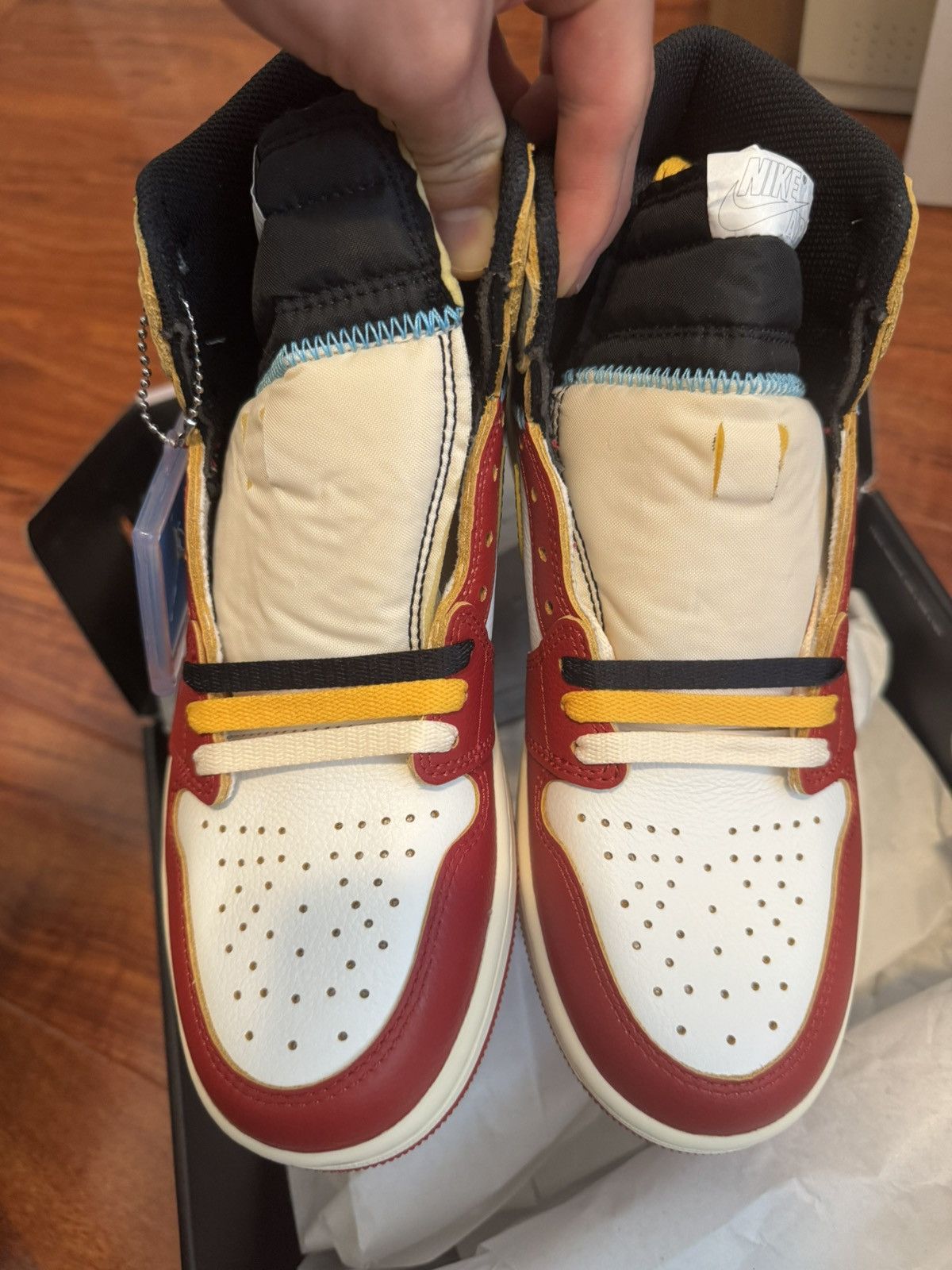 Jordan Brand × Union LA UNION x NIKE JORDAN 1 CHICAGO SHADOW Size US 8.5 / EU 41-42 - 2 Thumbnail
