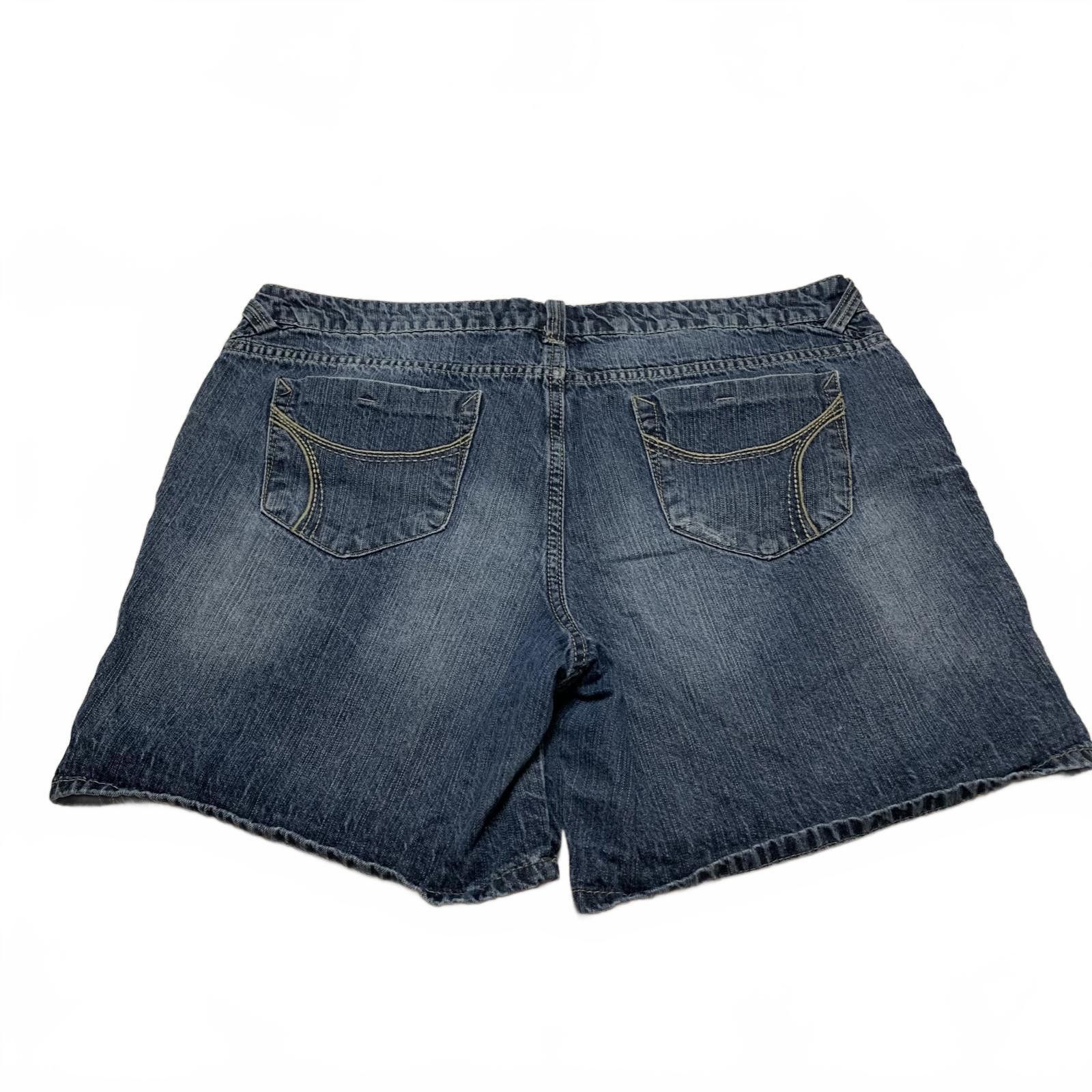 Route 66 Route 66 Women's Size 16 Blue Wash Denim Shorts Jeans W 37 Size 38" / US 16 / IT 52 - 2 Thumbnail