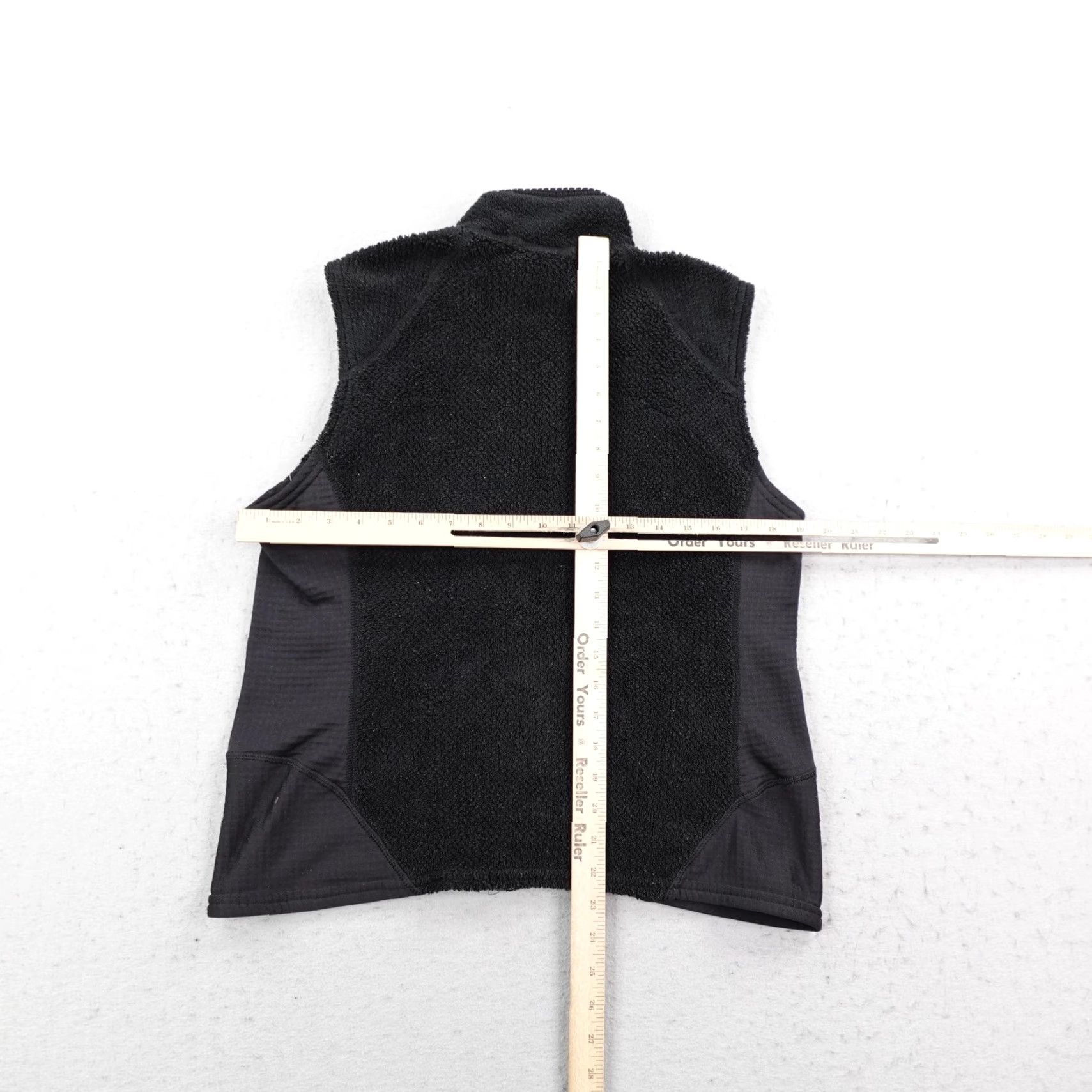 Patagonia VINTAGE Patagonia Vest Women L Black R2 Regulator Polartec Fleece Zip Up Y2K Size L / US 10 / IT 46 - 6 Thumbnail
