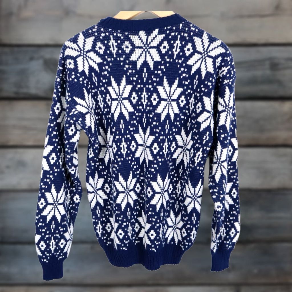 Vintage VINTAGE Whitefish Bay Sweater Shirt Mens XL Dark Blue Snowflake Knit Pullover 80s Geometric Winter 90s Ski Casual Size US L / EU 52-54 / 3 - 1 Thumbnail