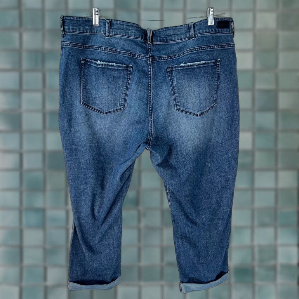 Lee Lee Jeans Women 24W Mid Rise Cuffed Cropped Blue Denim Modern Series Medium Size 42" / US 20 - 1 Thumbnail