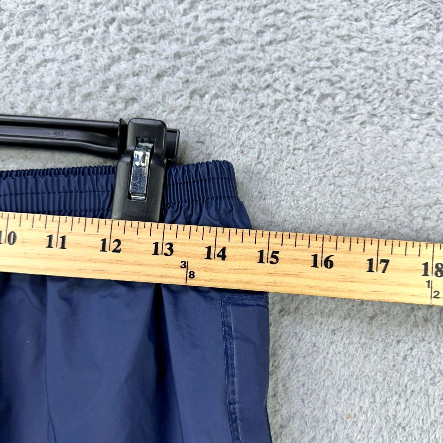 Vintage VINTAGE Columbia Men Waterproof Pants Wind Pant Blue Nylon 100% Outdoor Regular Size M Boys Girls Mens Womens Size US 31 - 6 Thumbnail