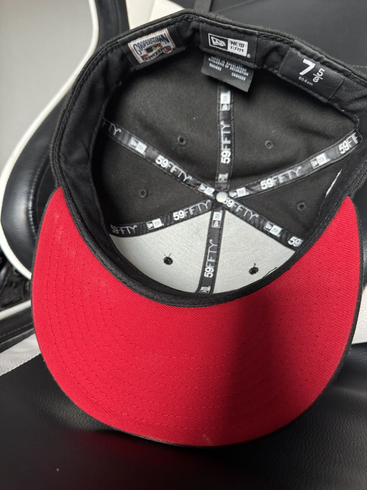 Lids × MLB × New Era Exclusive Blackout Pop Braves Hat Red UV Size 7 5/8 Size ONE SIZE - 5 Thumbnail