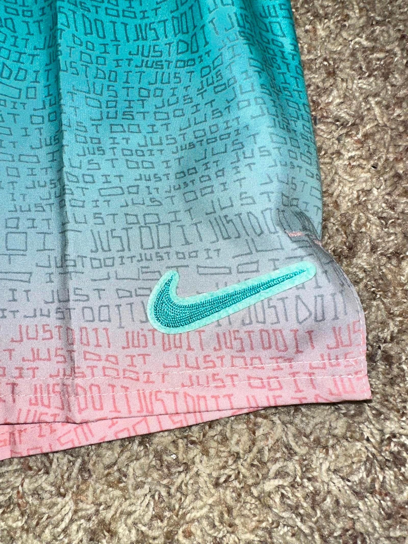 Nike Nike Swim Men's JDI Fade 9" Volley Shorts Bleached Coral Size US 34 / EU 50 - 2 Thumbnail