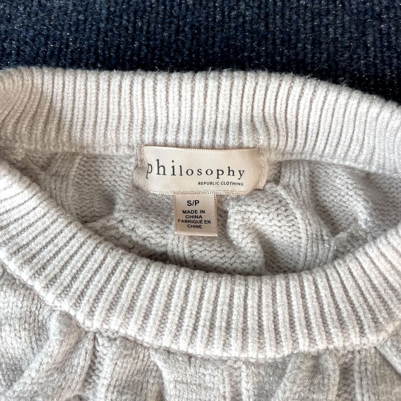 Vintage PHILOSOPHY Sweater Womens Small Beige Cable Knit Crewneck Pullover Chunky Size S / US 4 / IT 40 - 2 Thumbnail