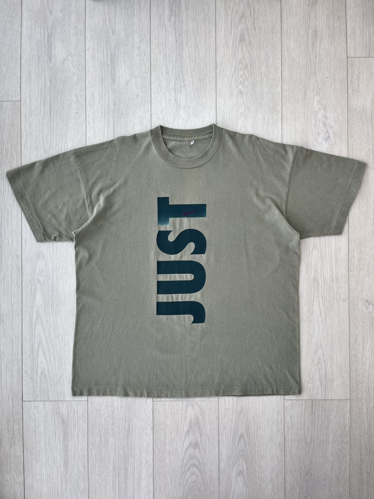 Nike Vintage Nike T-Shirt Oversized Big Logo Just Do It 90s Y2K Size US L / EU 52-54 / 3 - 2 Thumbnail